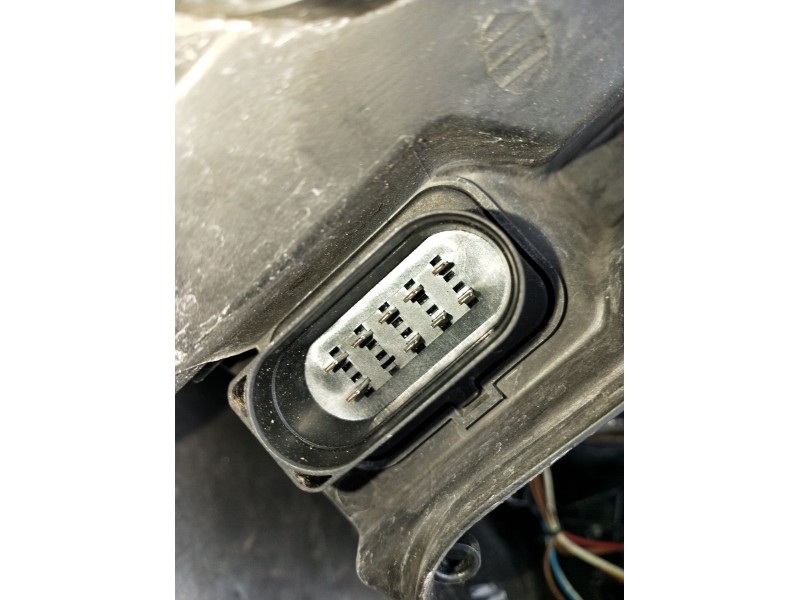 Recambio de faro izquierdo para audi a6 c6 (4f2) 2.0 tdi referencia OEM IAM   2004