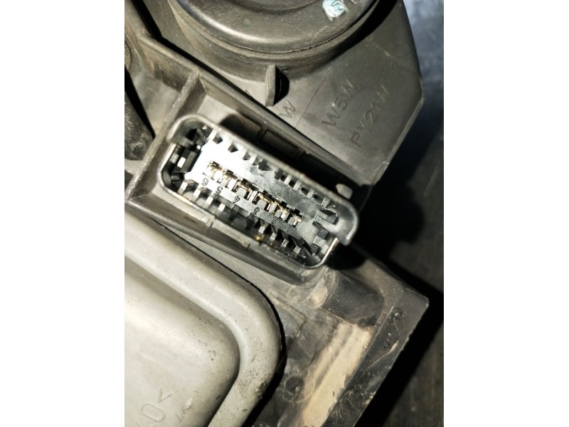 Recambio de faro derecho para peugeot 406 coupé (8c) 2.2 hdi referencia OEM IAM   2000