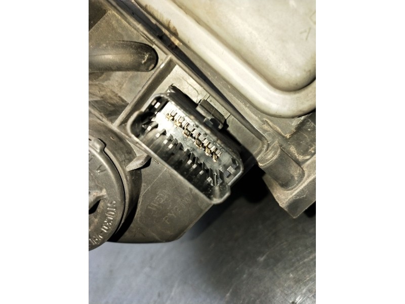 Recambio de faro izquierdo para peugeot 406 coupé (8c) 2.2 hdi referencia OEM IAM   2000
