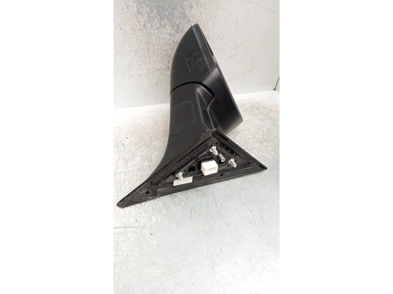 Recambio de retrovisor izquierdo para ssangyong tivoli 1.6 turbodiesel cat referencia OEM IAM   