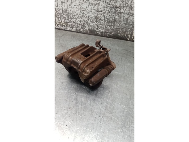 Recambio de pinza freno trasera derecha para skoda rapid (nh3, nk3, nk6) 1.6 tdi referencia OEM IAM  LUCAS 12