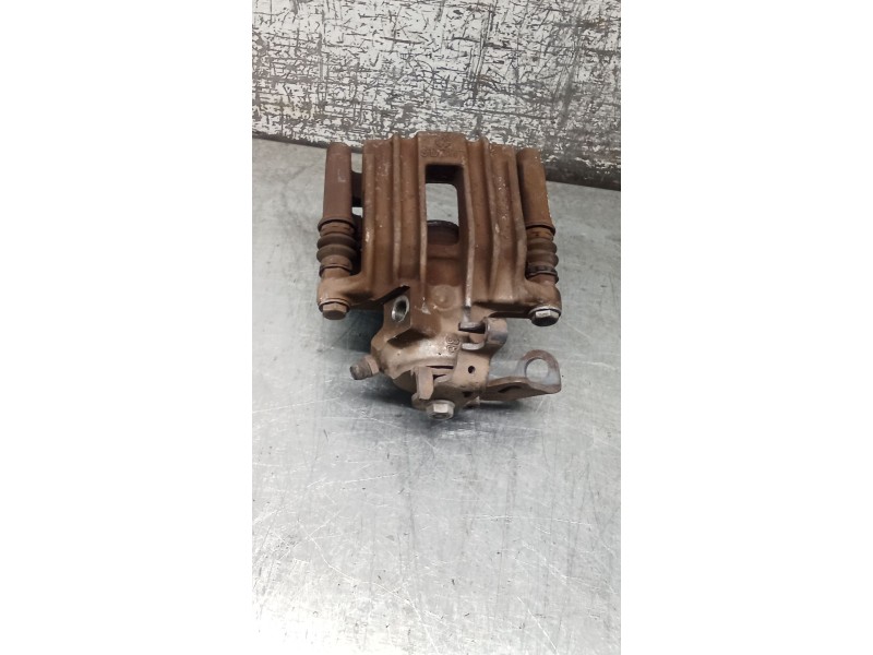 Recambio de pinza freno trasera derecha para skoda rapid (nh3, nk3, nk6) 1.6 tdi referencia OEM IAM  LUCAS 12