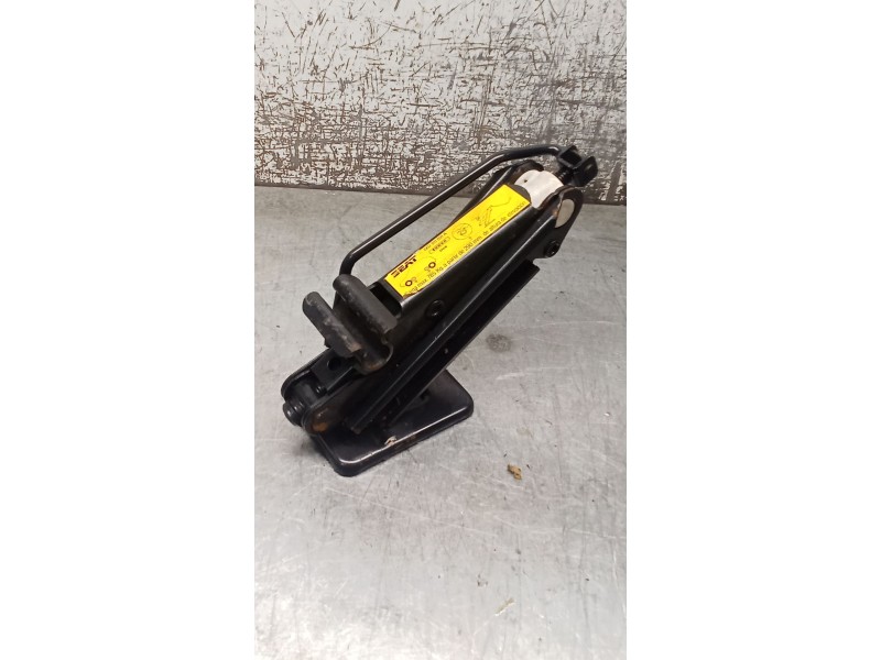 Recambio de gato para seat ibiza ii (6k1) 1.6 i referencia OEM IAM 6K0011031A  93