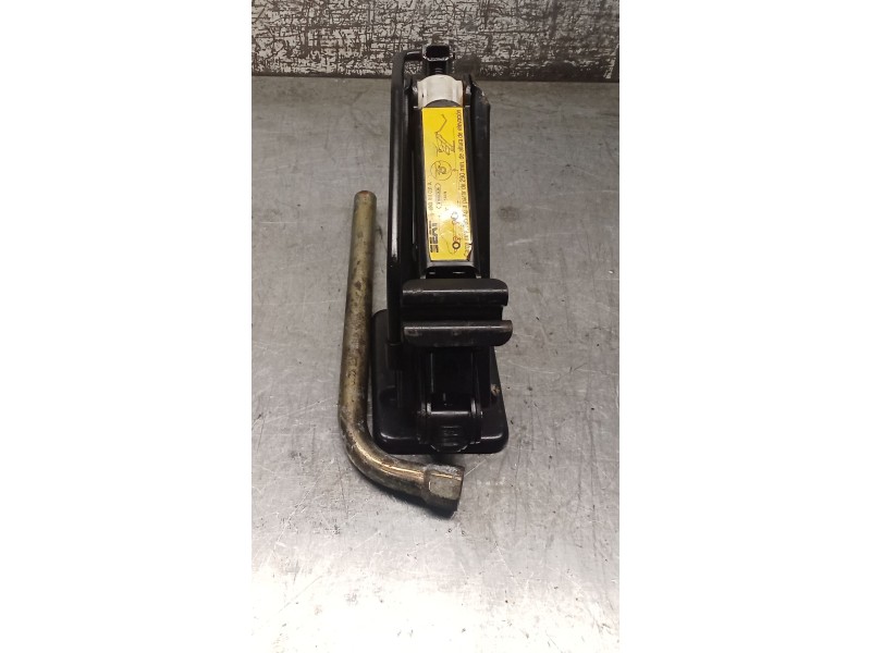 Recambio de gato para seat ibiza ii (6k1) 1.6 i referencia OEM IAM 6K0011031A  93