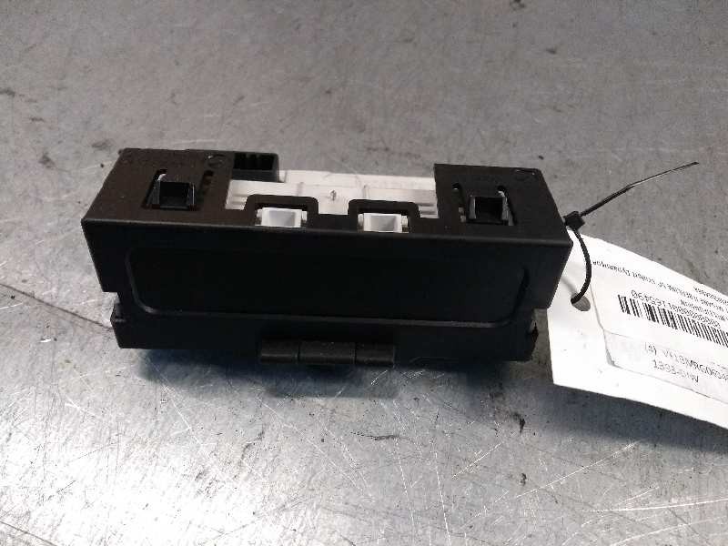 Recambio de pantalla multifuncion para renault megane ii berlina 5p confort dynamique referencia OEM IAM 8200350498A  