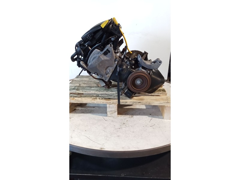 Recambio de motor completo para renault clio ii (bb_, cb_) 1.2 16v (bb05, bb0w, bb11, bb27, bb2t, bb2u, bb2v, cb05,... referenci
