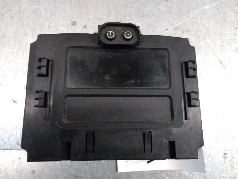 Recambio de pantalla multifuncion para opel zafira a 1.6 16v referencia OEM IAM 13106248   Recambio de pantalla multifuncion para opel zafira a 1.6 16v referencia OEM IAM 13106248