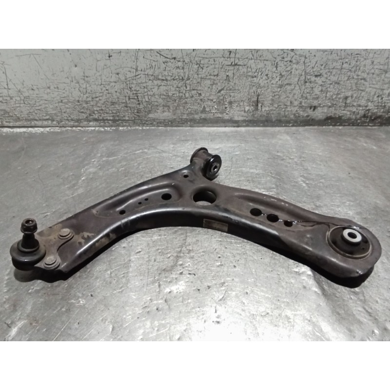 Recambio de brazo suspension inferior delantero izquierdo para audi a3 sportback (8va) ambiente referencia OEM IAM   