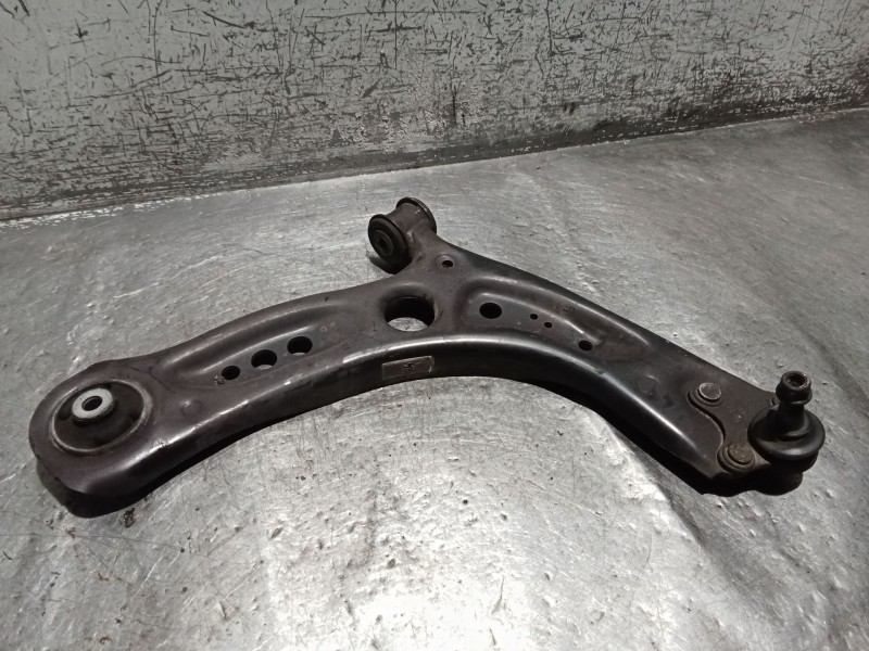 Recambio de brazo suspension inferior delantero derecho para audi a3 sportback (8va) ambiente referencia OEM IAM   
