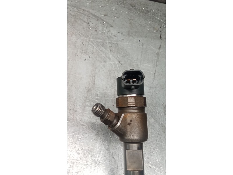 Recambio de inyector para fiat doblo cargo (263_) 1.3 d multijet referencia OEM IAM 0445110351  BOSCH