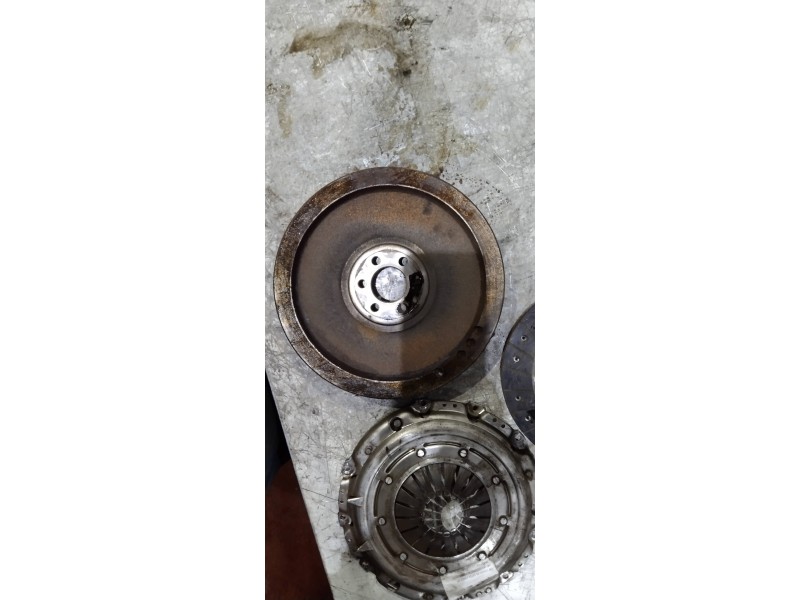 Recambio de kit embrague para volkswagen caddy ka/kb (2k) furg. referencia OEM IAM   