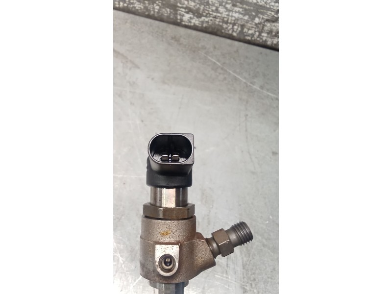 Recambio de inyector para skoda rapid (nh3, nk3, nk6) 1.6 tdi referencia OEM IAM 03L130277B  CONTINENTAL