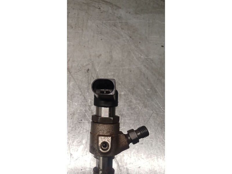 Recambio de inyector para skoda rapid (nh3, nk3, nk6) 1.6 tdi referencia OEM IAM 03L130277B  CONTINENTAL