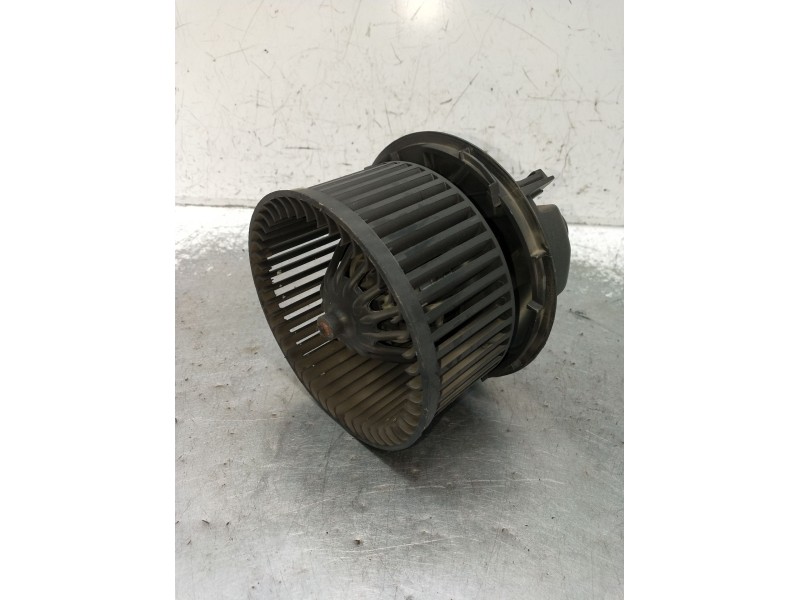 Recambio de motor calefaccion para nissan micra iii (k12) 1.2 16v referencia OEM IAM F667217D  2003