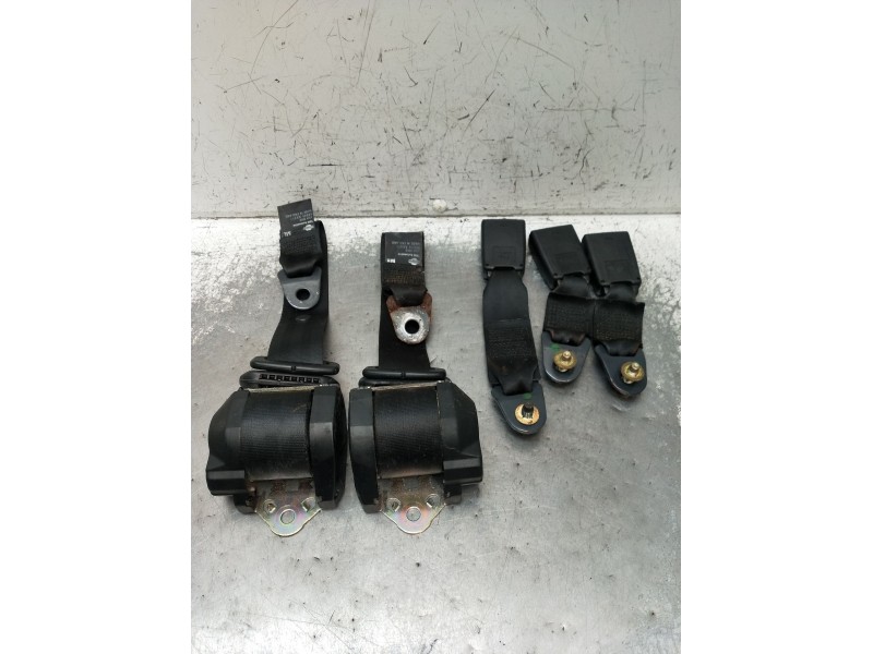 Recambio de juego cinturones trasero para nissan micra iii (k12) 1.2 16v referencia OEM IAM  3P 2003