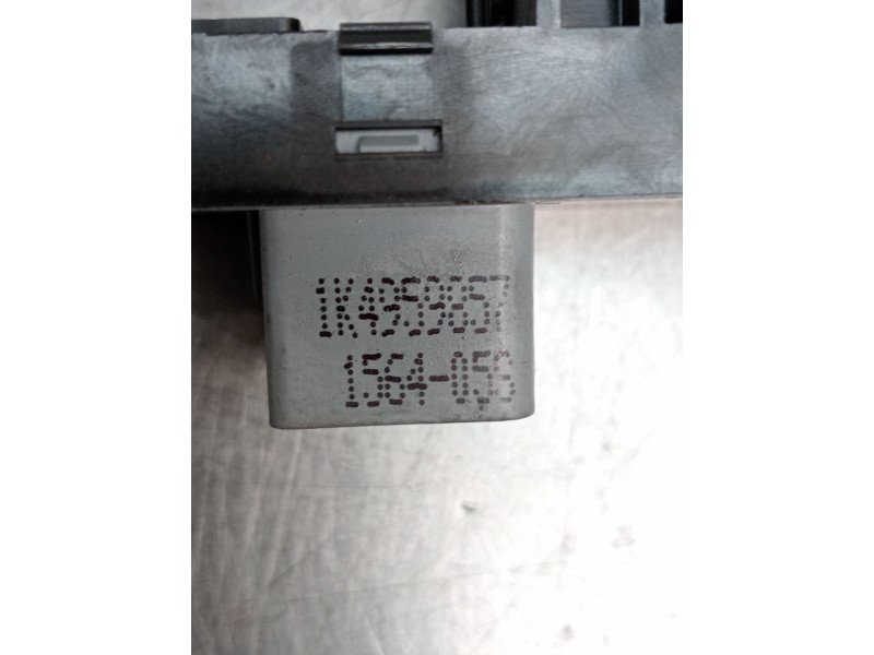 Recambio de mando elevalunas delantero izquierdo para volkswagen golf v berlina (1k1) referencia OEM IAM 1K4959857 5P 2033