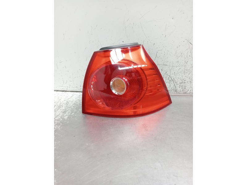 Recambio de piloto trasero derecho para volkswagen golf v berlina (1k1) referencia OEM IAM   2003