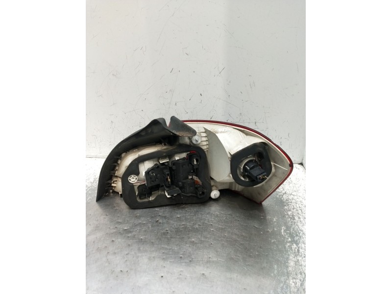 Recambio de piloto trasero izquierdo para bmw 1 coupé (e82) 123 d referencia OEM IAM  OJO VER FOTOS 2007