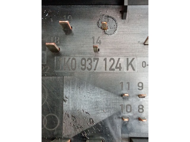 Recambio de caja reles / fusibles para volkswagen golf v berlina (1k1) referencia OEM IAM 1K0937124K  2003
