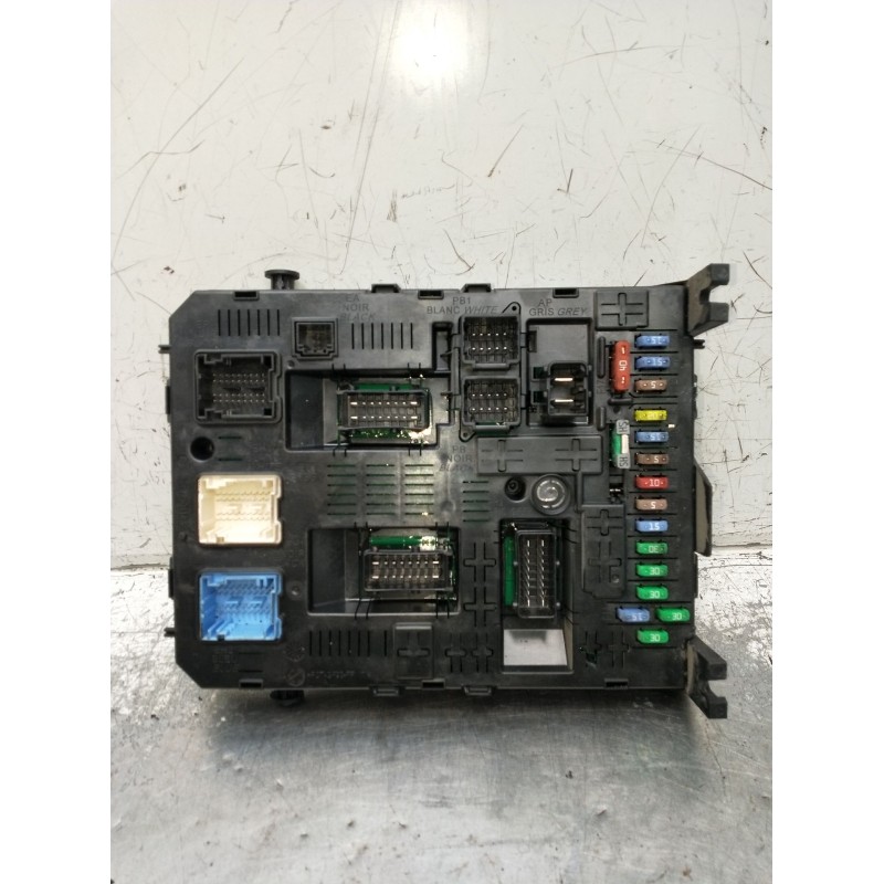Recambio de caja reles / fusibles para citroën berlingo furgoneta/monovolumen (b9) 1.6 hdi / bluehdi 75 referencia OEM IAM 96784
