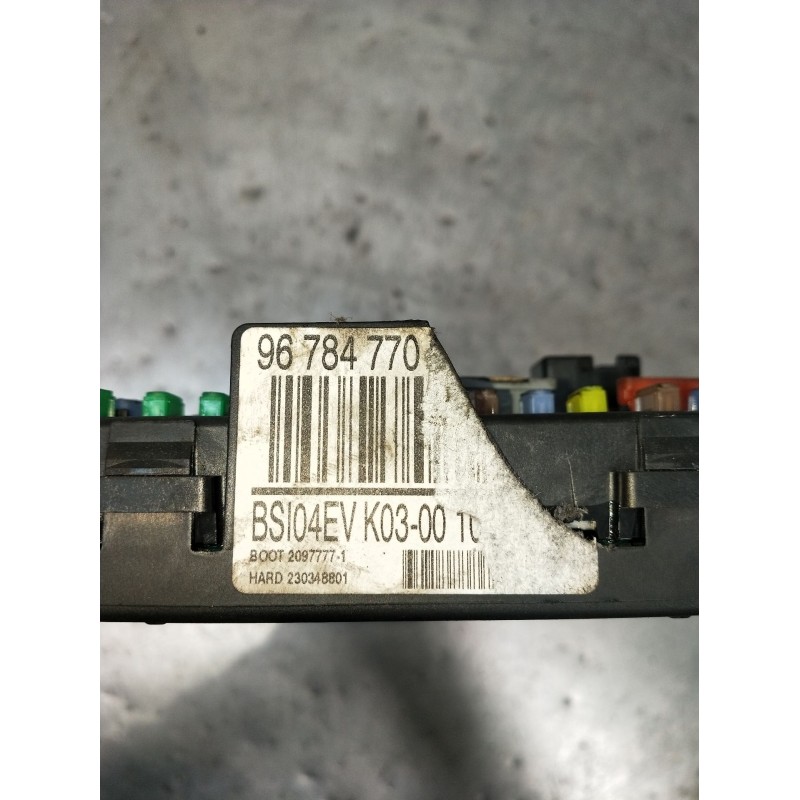 Recambio de caja reles / fusibles para citroën berlingo furgoneta/monovolumen (b9) 1.6 hdi / bluehdi 75 referencia OEM IAM 96784