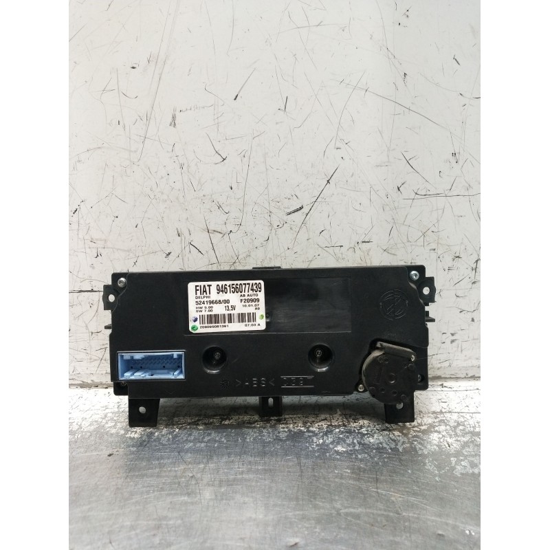 Recambio de mando calefaccion / aire acondicionado para alfa romeo spider (177) 2.4 jtd 20v referencia OEM IAM 946156077439 5241