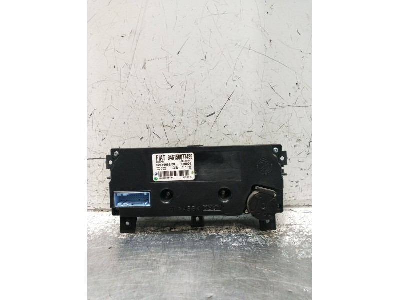 Recambio de mando calefaccion / aire acondicionado para alfa romeo spider (177) 2.4 jtd 20v referencia OEM IAM 946156077439 5241
