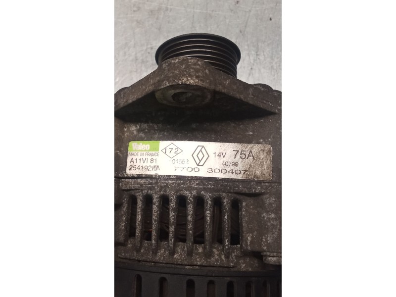Recambio de alternador para opel movano a furgoneta (x70) 2.8 dti (fd) referencia OEM IAM 7700300407 2541928A 98 75A