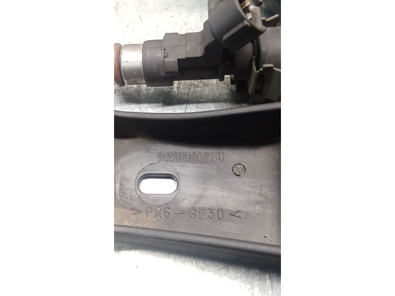 Recambio de rampa inyectora para citroën c4 coupé (la_) 1.6 16v referencia OEM IAM 9650764780  04