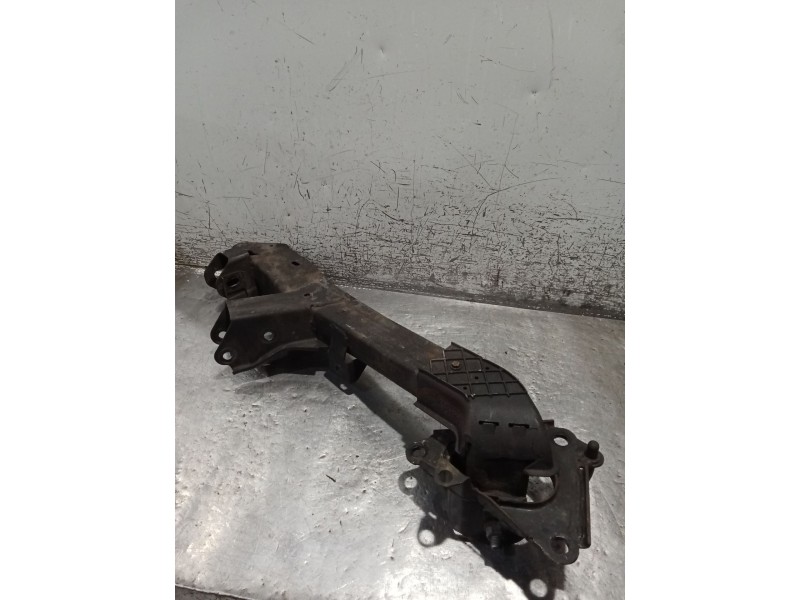 Recambio de brazo suspension inferior trasero izquierdo para alfa romeo spider (177) 2.4 jtd 20v referencia OEM IAM ANTERIOR  