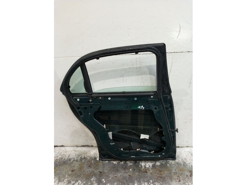 Recambio de puerta trasera izquierda para jaguar xj 2.7 d xj6 executive referencia OEM IAM  4P 2005