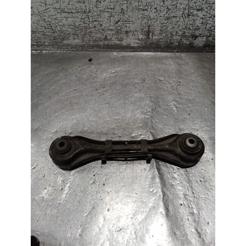 Recambio de brazo suspension superior trasero derecho para bmw 1 coupé (e82) 123 d referencia OEM IAM   POSTERIOR