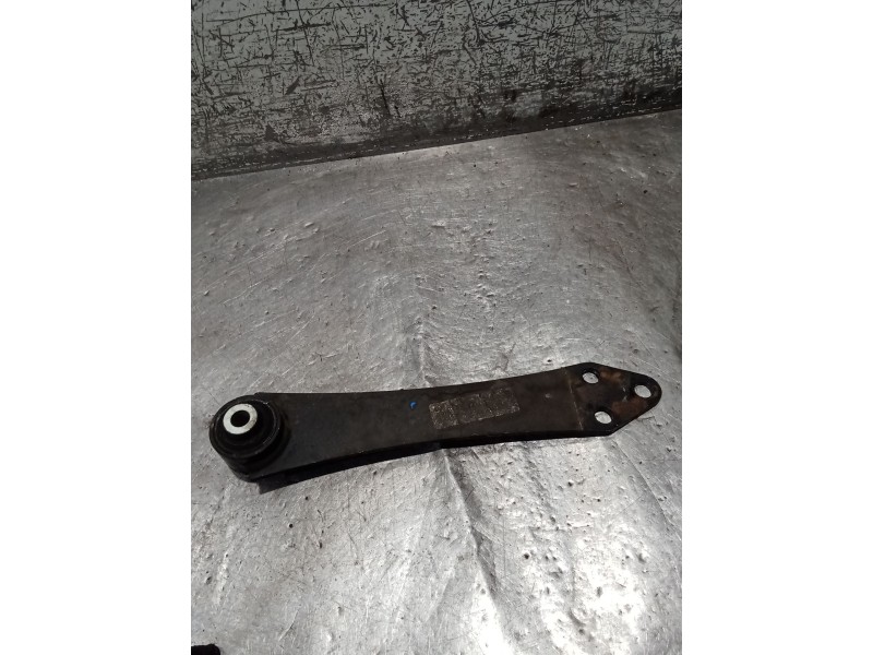 Recambio de brazo suspension inferior trasero derecho para alfa romeo spider (177) 2.4 jtd 20v referencia OEM IAM   POSTERIOR