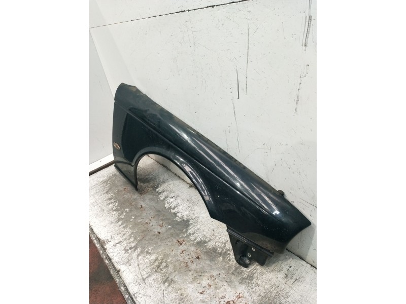 Recambio de aleta delantera derecha para jaguar xj 2.7 d xj6 executive referencia OEM IAM   2005