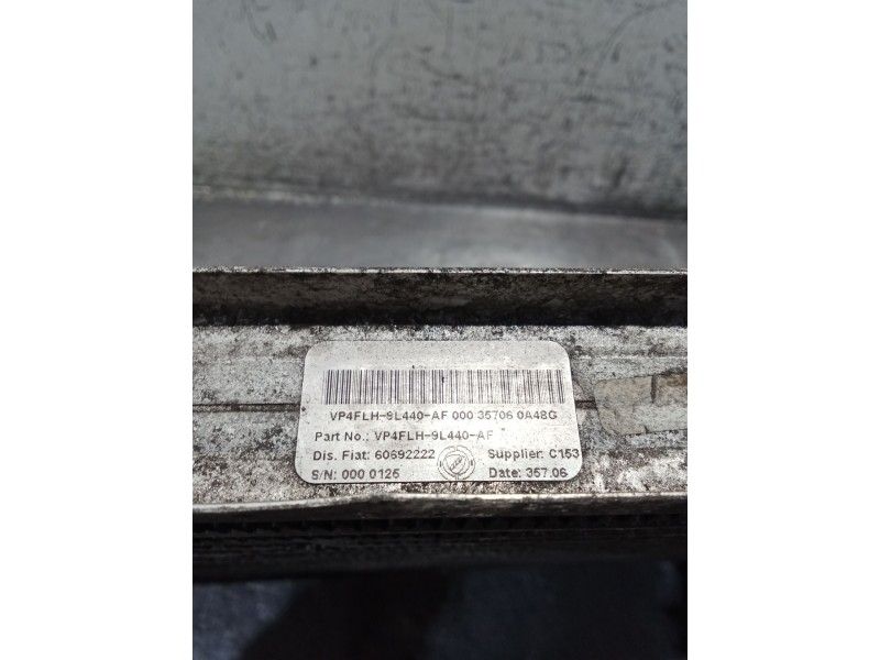 Recambio de intercooler para alfa romeo spider (177) 2.4 jtd 20v referencia OEM IAM 60692222 VP4FLH9L440AF 