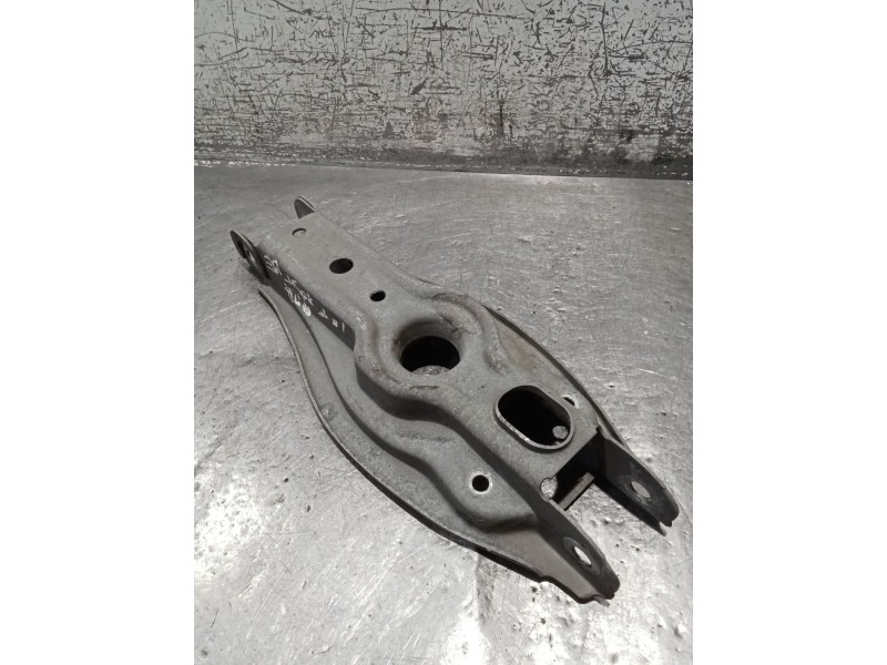 Recambio de brazo suspension inferior trasero derecho para bmw 1 coupé (e82) 123 d referencia OEM IAM   POSTERIOR
