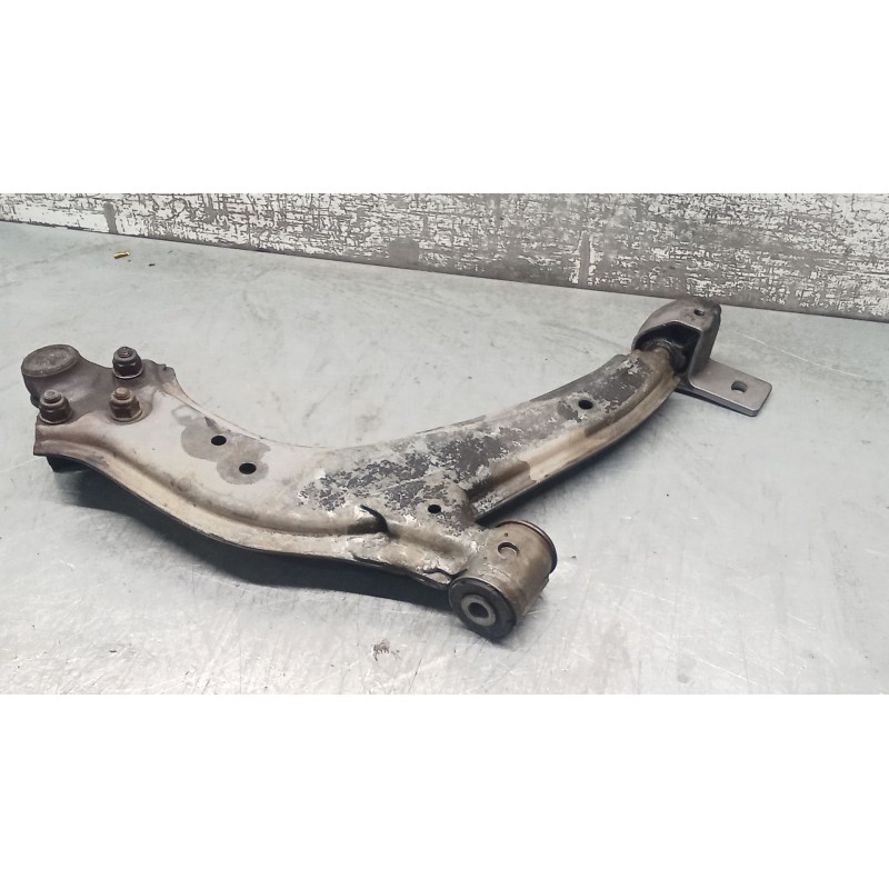 Recambio de brazo suspension inferior delantero izquierdo para citroën xsara (n1) 1.9 td referencia OEM IAM   
