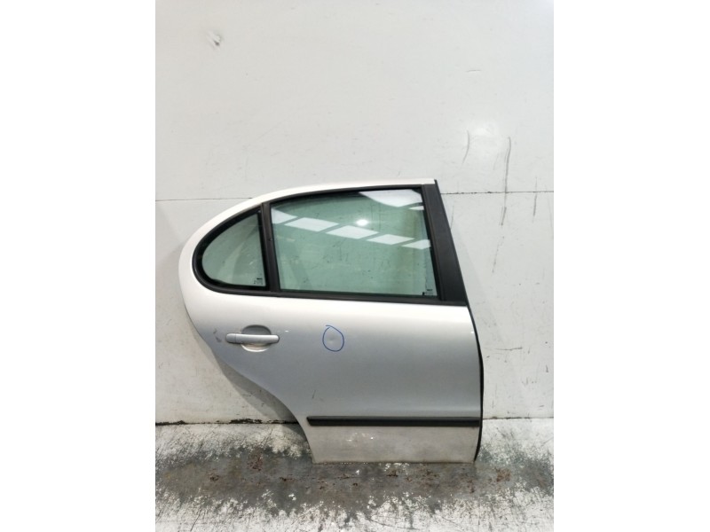 Recambio de puerta trasera derecha para seat toledo i (1l2) 1.9 tdi referencia OEM IAM  5P 1999