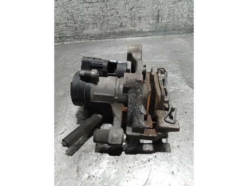 Recambio de pinza freno trasera derecha para audi a3 sportback (8va) ambiente referencia OEM IAM   