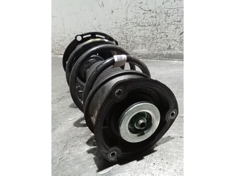 Recambio de amortiguador delantero derecho para audi a3 sportback (8va) ambiente referencia OEM IAM   