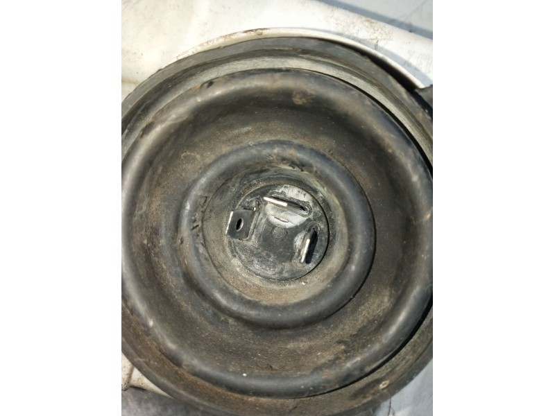 Recambio de faro izquierdo para nissan serena (c23) 2.3 d referencia OEM IAM   1992