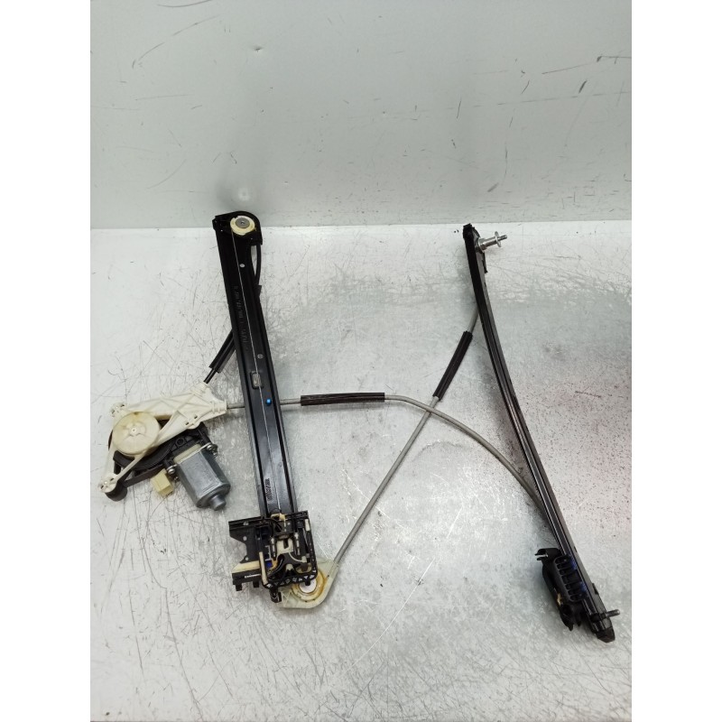 Recambio de elevalunas delantero derecho para audi a3 sportback (8va) ambiente referencia OEM IAM 0130822717 S850202099 8V483746