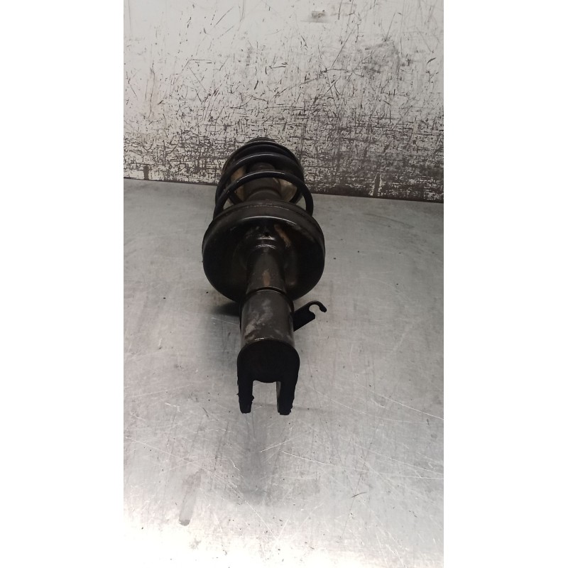 Recambio de amortiguador delantero derecho para renault clio ii (bb_, cb_) 1.2 16v (bb05, bb0w, bb11, bb27, bb2t, bb2u, bb2v, cb