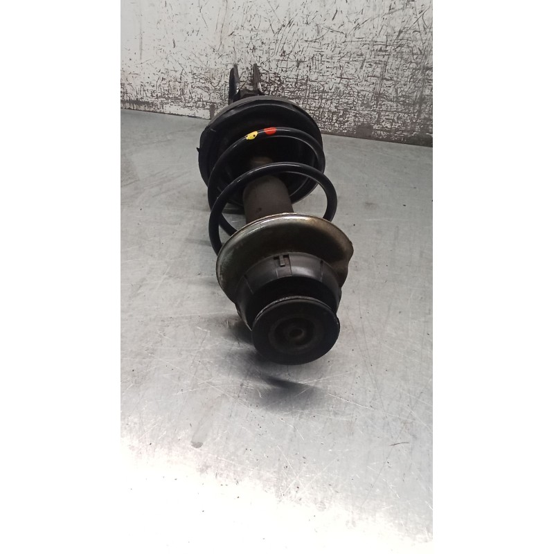 Recambio de amortiguador delantero derecho para renault clio ii (bb_, cb_) 1.2 16v (bb05, bb0w, bb11, bb27, bb2t, bb2u, bb2v, cb