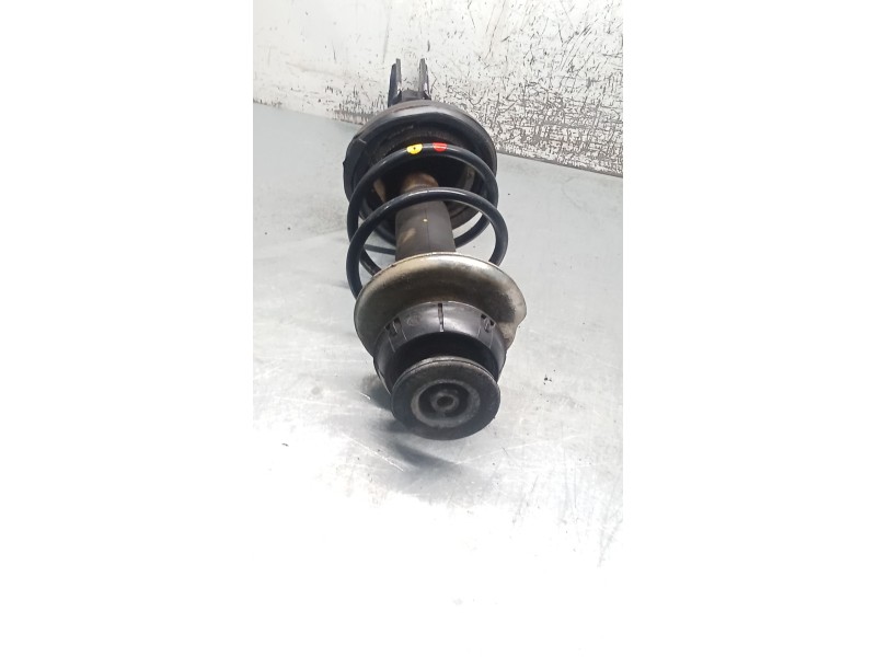 Recambio de amortiguador delantero izquierdo para renault clio ii (bb_, cb_) 1.2 16v (bb05, bb0w, bb11, bb27, bb2t, bb2u, bb2v, 