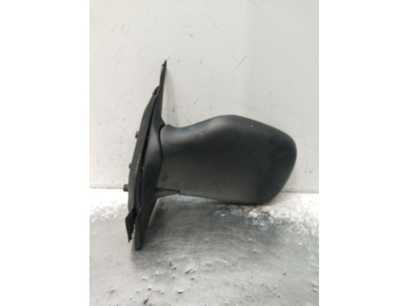 Recambio de retrovisor izquierdo para nissan serena (c23) 2.3 d referencia OEM IAM  MANUAL 1992