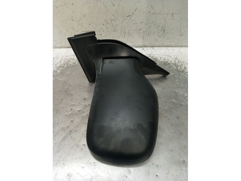 Recambio de retrovisor izquierdo para nissan serena (c23) 2.3 d referencia OEM IAM  MANUAL 1992