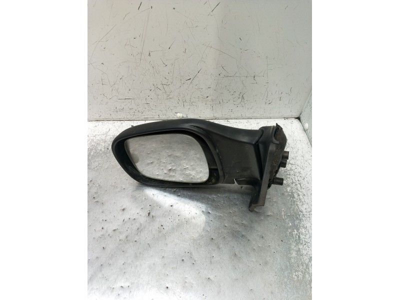 Recambio de retrovisor izquierdo para nissan serena (c23) 2.3 d referencia OEM IAM  MANUAL 1992