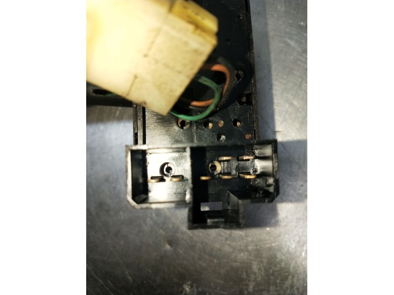 Recambio de mando limpia para nissan serena (c23) 2.3 d referencia OEM IAM   1992