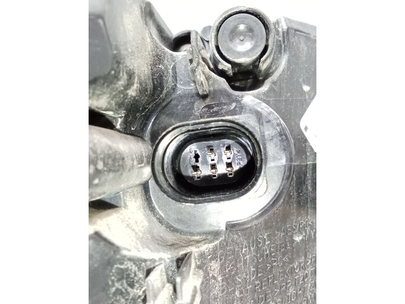Recambio de piloto trasero derecho para audi a3 sportback (8va) ambiente referencia OEM IAM 8V4945096D 81100202504 8V4945096D LE